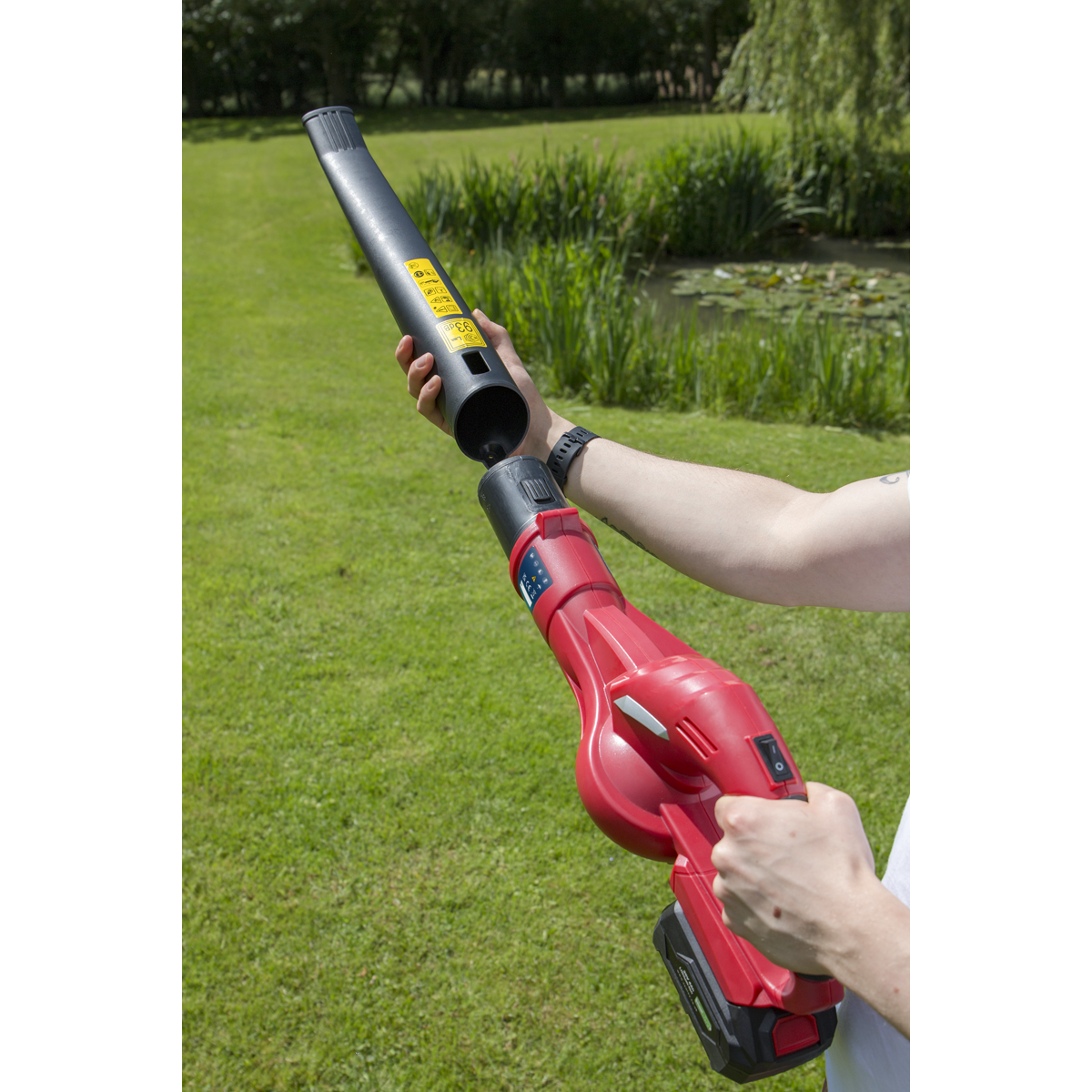 Sealey CB20VCOMBO4 SV20 Series Cordless Leaf Blower with 20V 4Ah Battery & Charger
