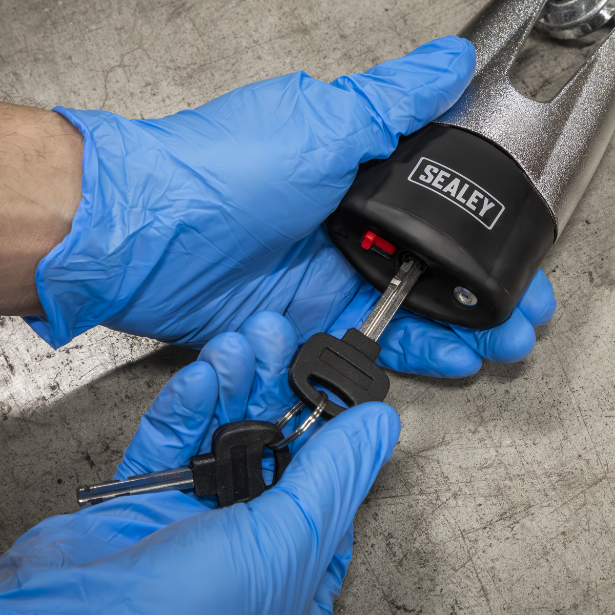 Sealey CLA109DL Motorcycle Chain & Disc Lock 10.5 x 10.5 x 1500mm 4* ART Approved