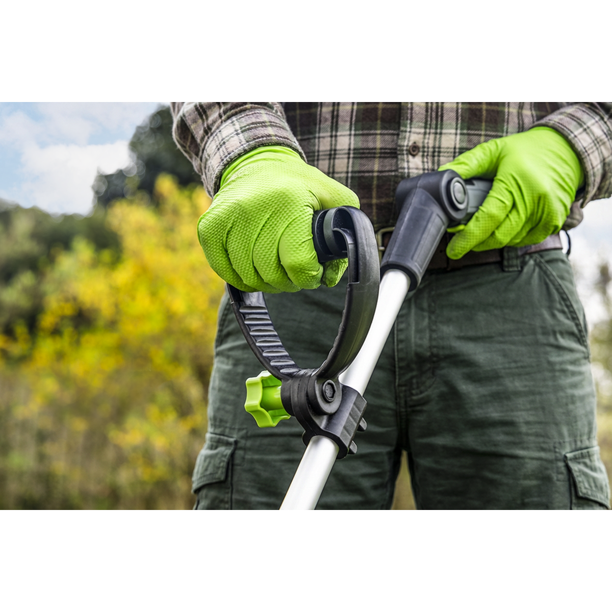 Sealey CP108VGSBO SV10.8 Series Cordless Grass Trimmer 10.8V - Body Only
