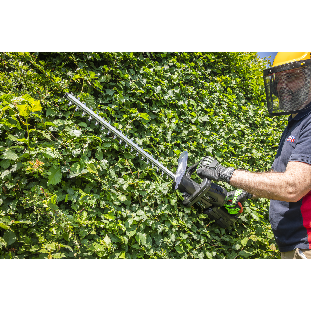 Sealey CP40VHTKIT Hedge Trimmer Kit 40V 4Ah SV20 Series 52cm