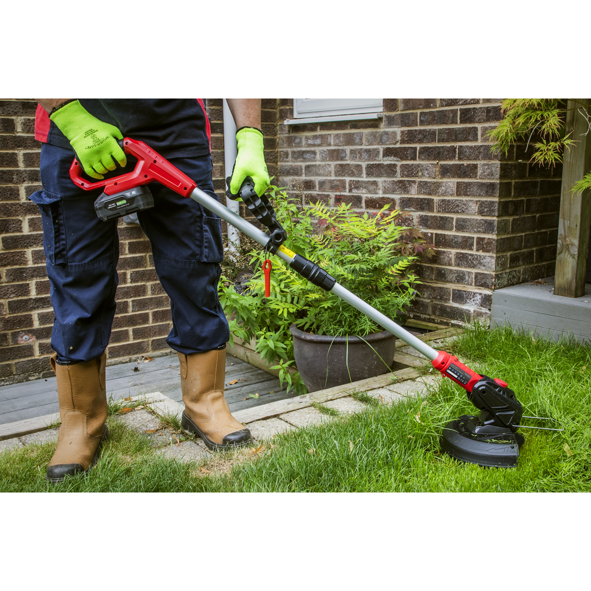 Sealey CS20VCOMBO2 SV20 Series Cordless Grass Trimmer 20V with 2Ah Battery & Charger