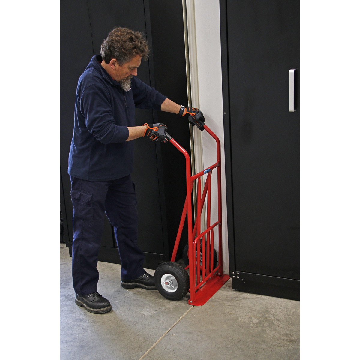 Sealey CST800 Folding Sack Truck with Pneumatic Tyres 150kg Capacity