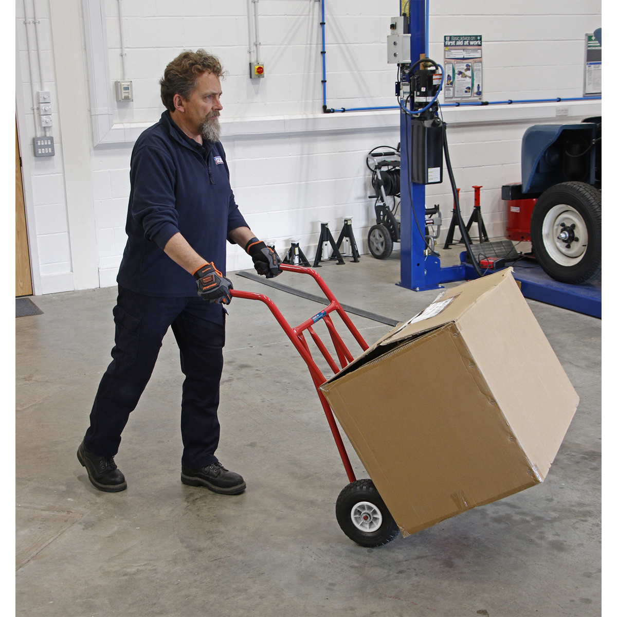 Sealey CST800 Folding Sack Truck with Pneumatic Tyres 150kg Capacity
