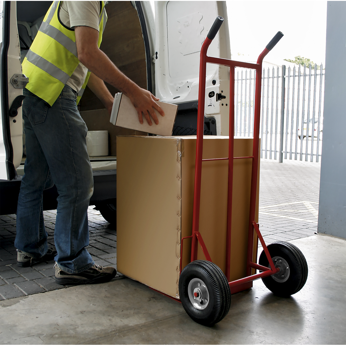 Sealey CST990 Folding Sack Truck with Pneumatic Tyres 250kg Capacity