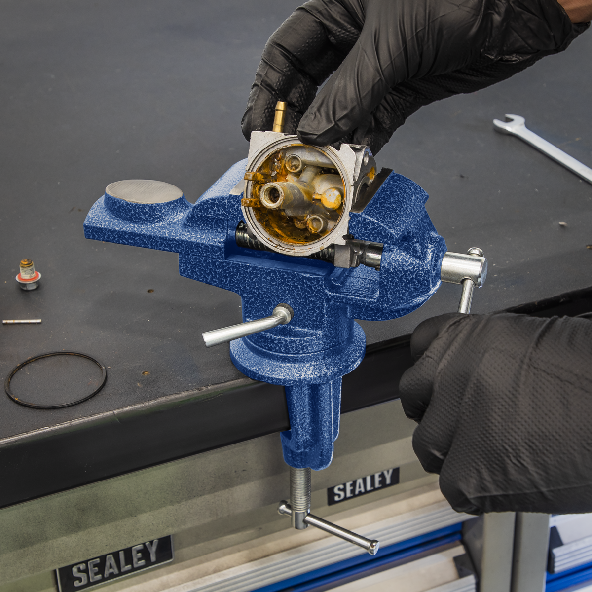 Sealey CV50 Portable Bench & Table Vice with 360° Swivel Base 50mm
