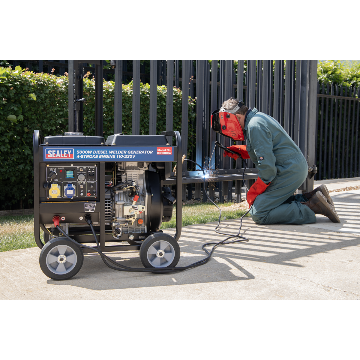 Sealey DG5000W 5000W Diesel Welder Generator 4-Stroke Engine 110/230V