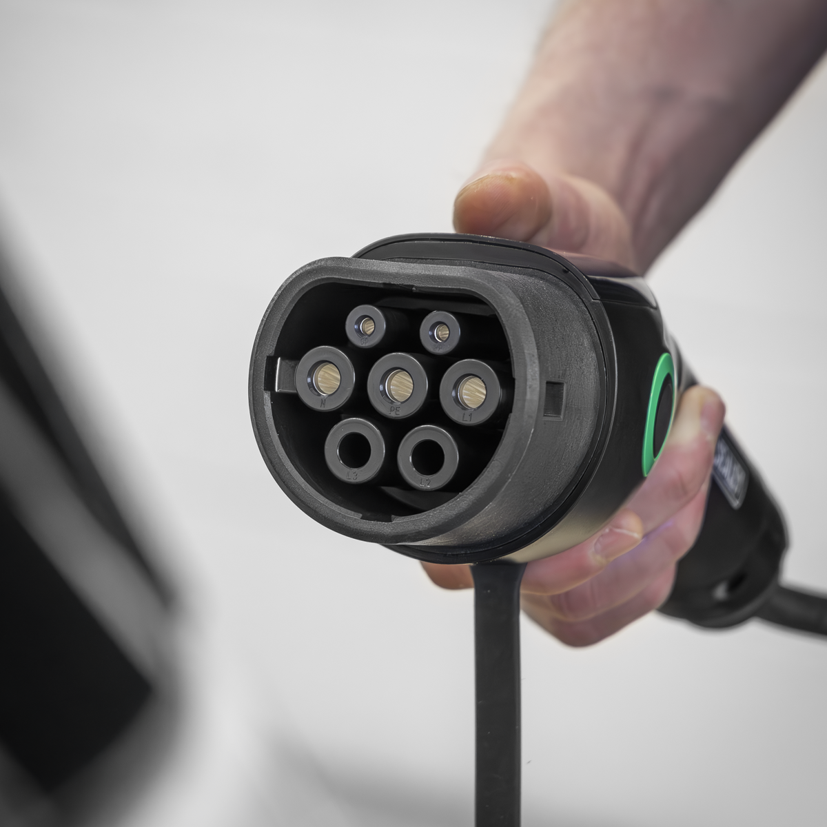 Sealey EVAC2 5m Adjustable (3.5kW) Type 2 to UK 3-Pin Plug Portable EV Charger