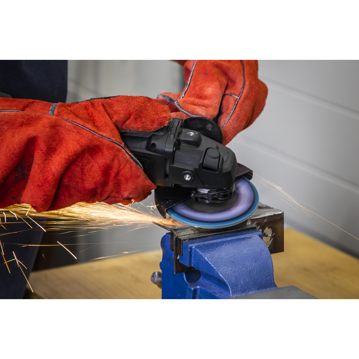 Sealey FD10040 100mm Zirconium Flap Disc 40Grit 16mm Bore