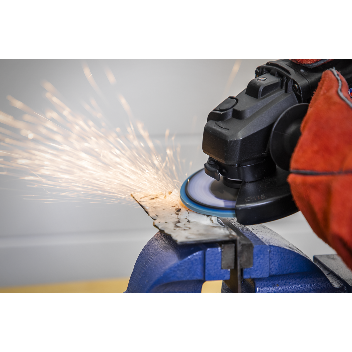 Sealey FD10040 100mm Zirconium Flap Disc 40Grit 16mm Bore