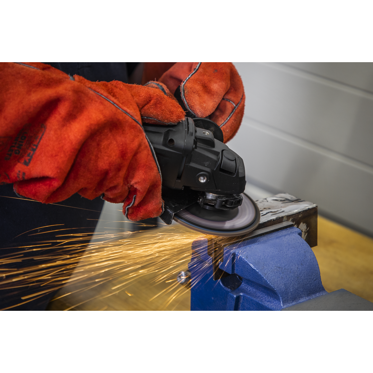 Sealey FD11580E 115mm Aluminium Oxide Flap Disc 80Grit 22mm Bore