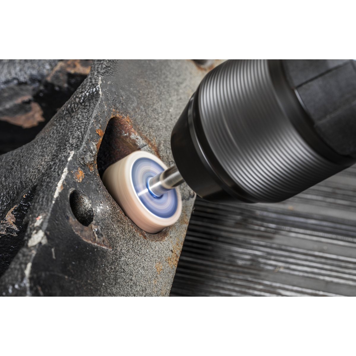 Sealey FW2510605 25 x 10mm Abrasive Flap Wheel with 6mm Shaft 60Grit - Pack of 5