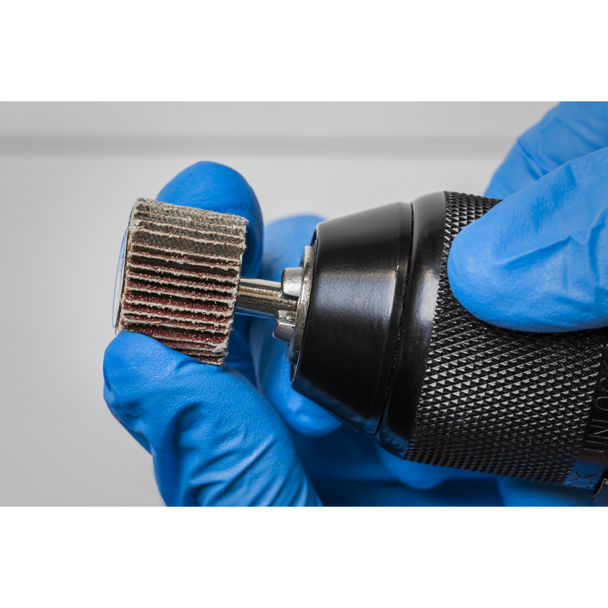 Sealey FW2520ASS 25 x 20mm Abrasive Flap Wheel with 6mm Shaft Assorted Grit - Pack of 5