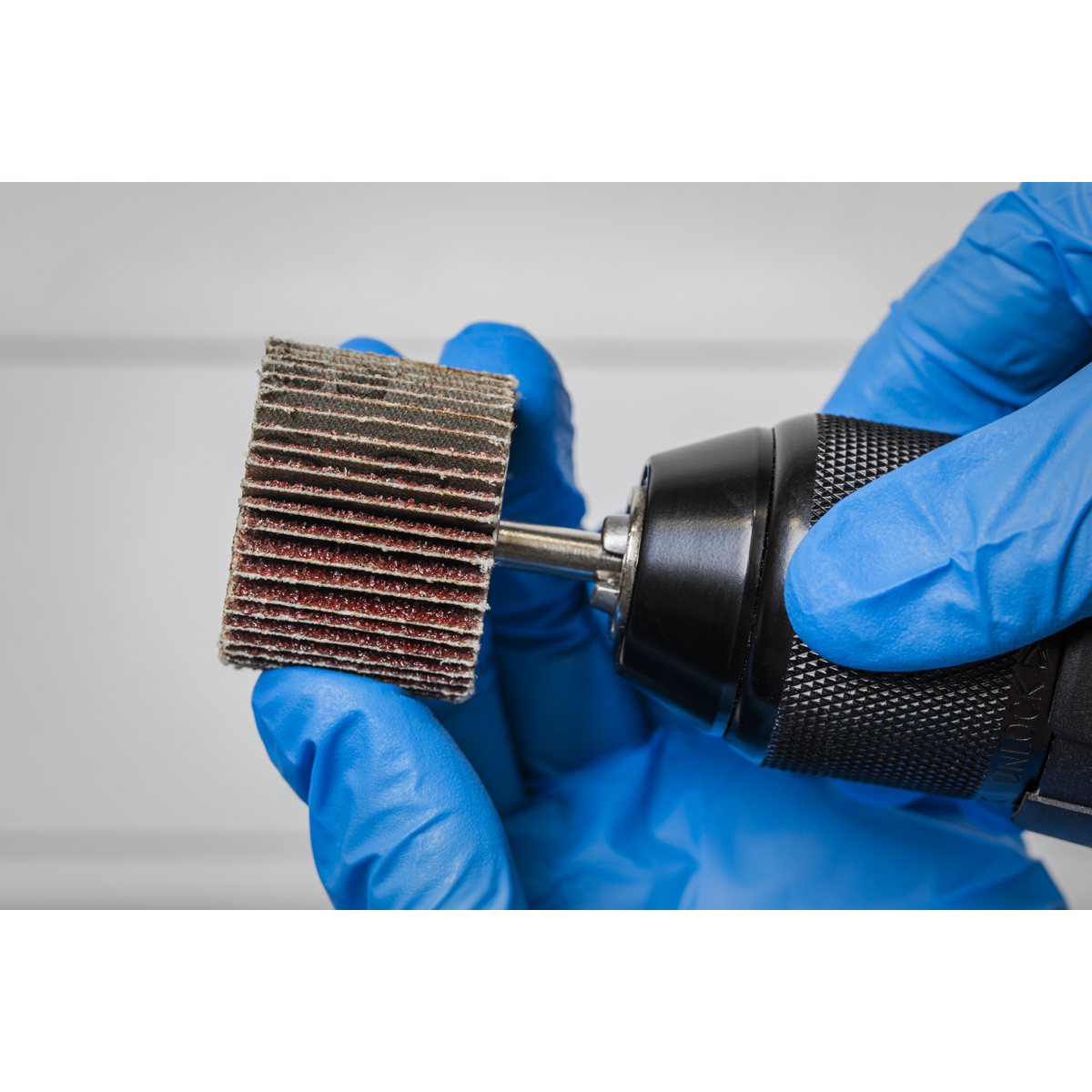 Sealey FW4030405 40 x 30mm Abrasive Flap Wheel with 6mm Shaft 40Grit - Pack of 5