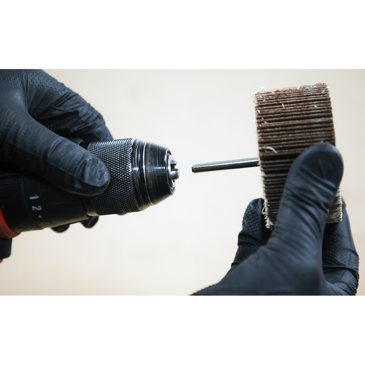 Sealey FW8040ASS 80 x 40mm Abrasive Flap Wheel on 6mm Shaft Assorted Grit - Pack of 5