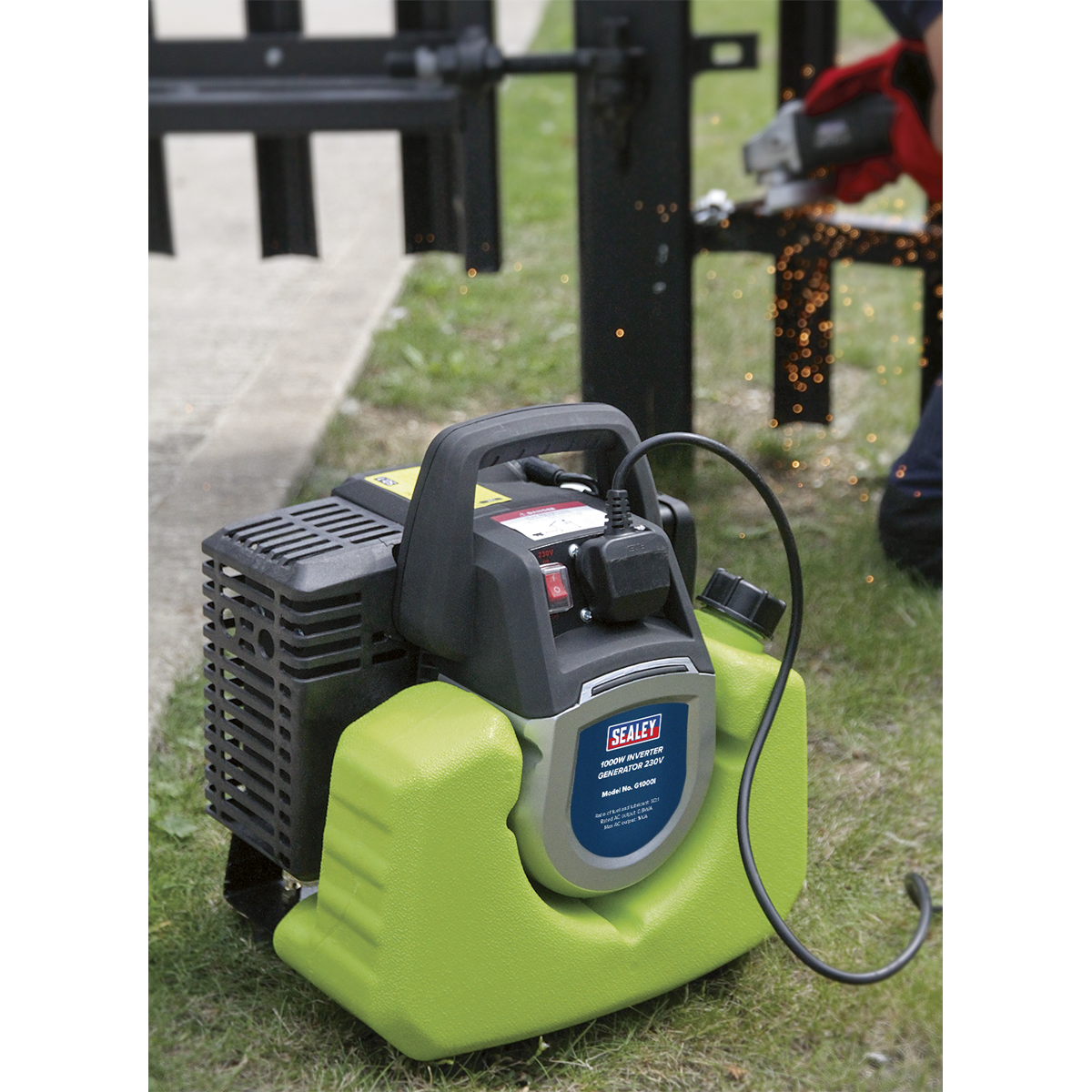 Sealey G1000I 1000W Inverter Generator 2-Stroke Engine 230V