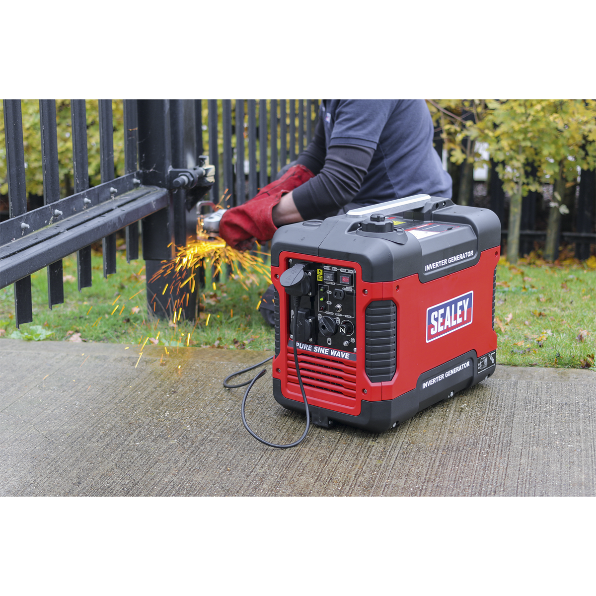 Sealey G2000I 2000W Inverter Generator 4-Stroke Engine 230V
