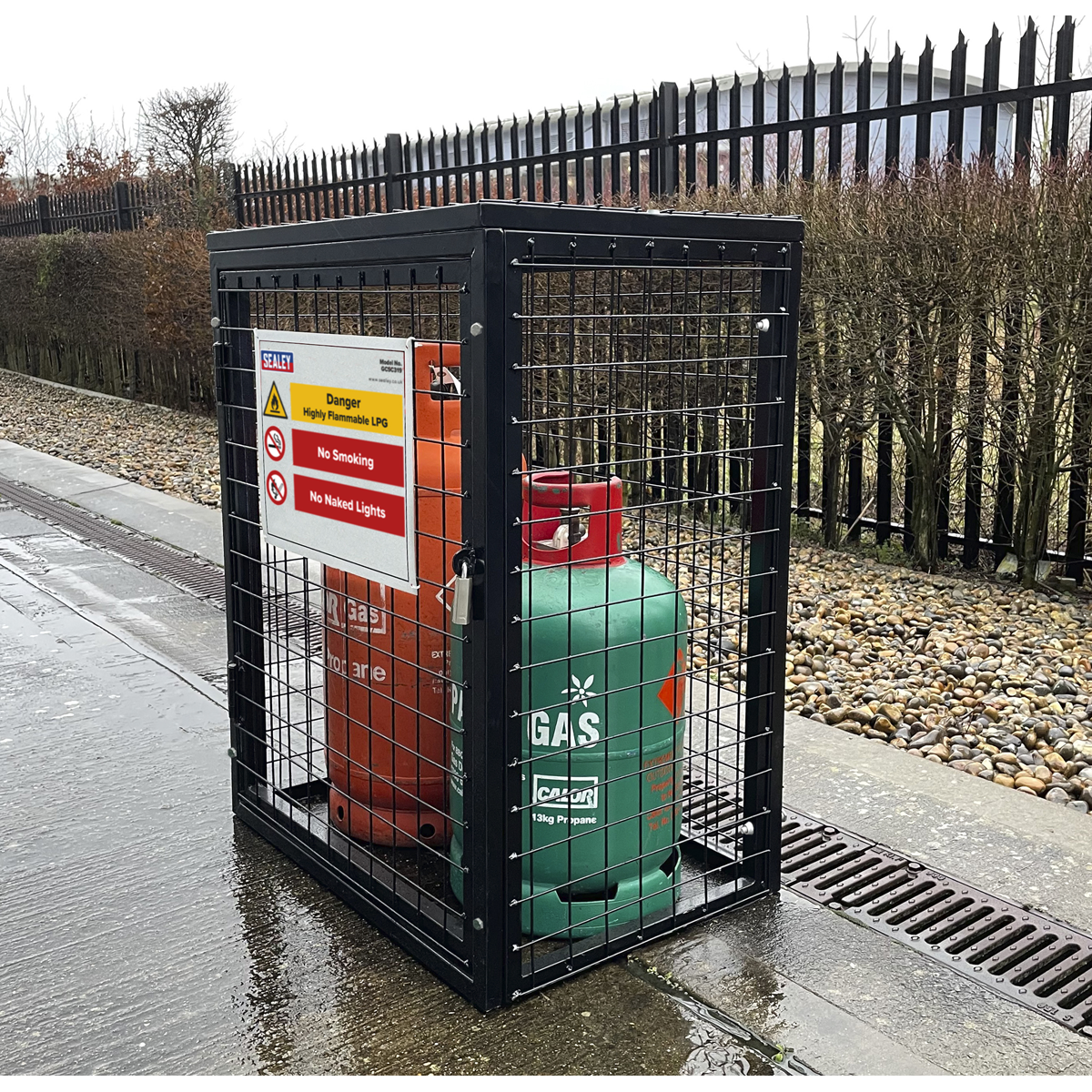 Sealey GCSC219 Gas Cylinder Safety Cage - 2 x 19kg