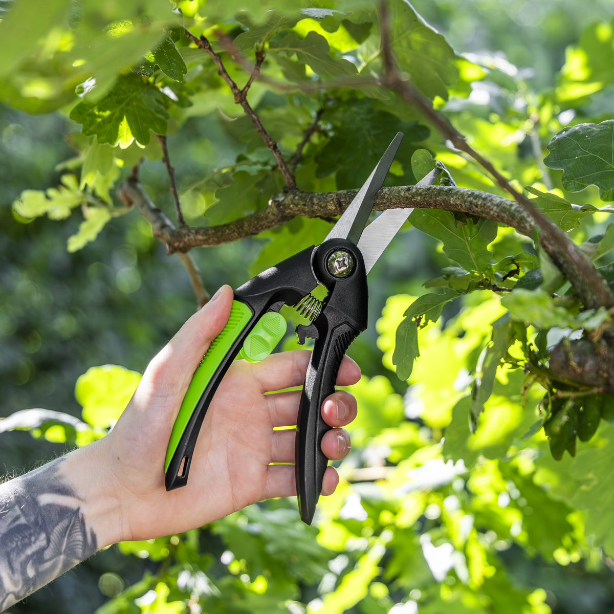 Sealey GTSG003 Pruning Snips with Soft Grip Handle & Carbon Steel Blade, 208mm