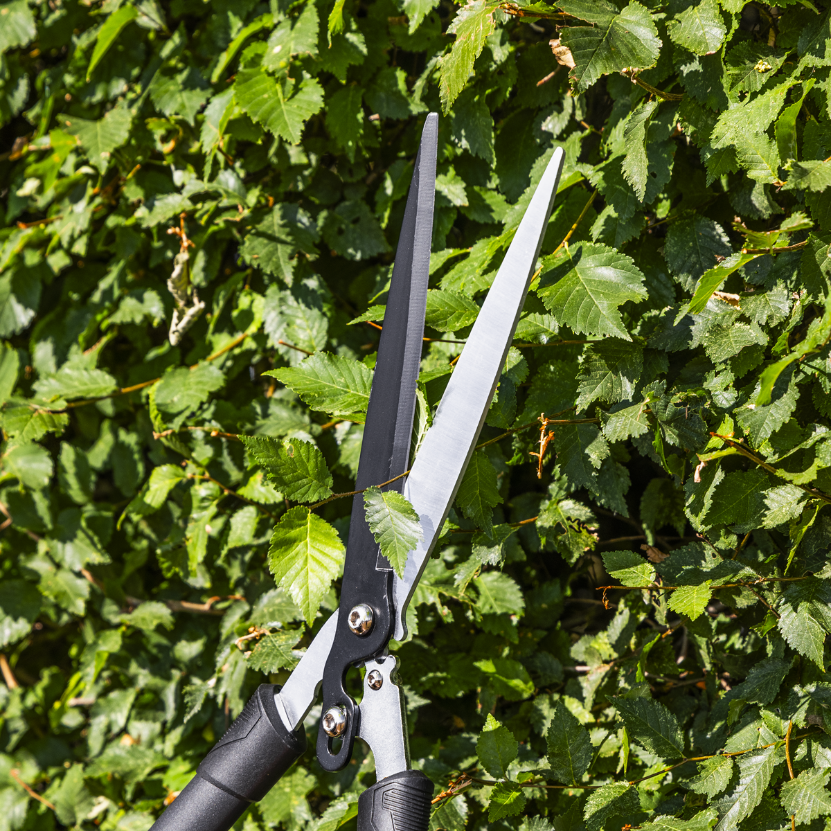 Sealey GTSG019 Telescopic Hedge Shears with Soft Grip Handle & Carbon Steel Blade