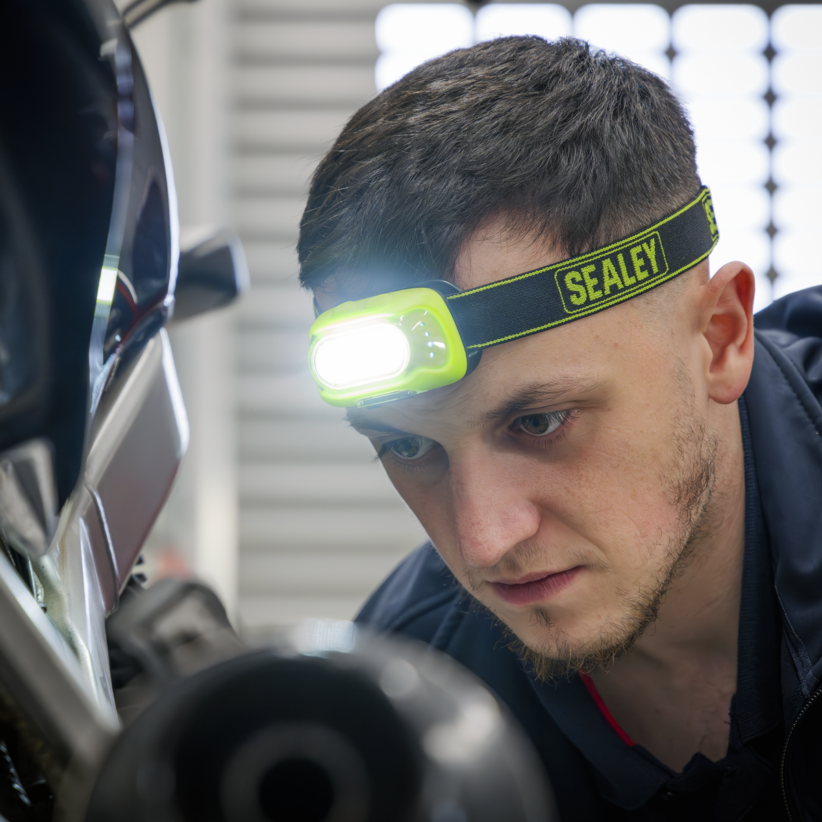 Sealey HT08RG Rechargeable Head Torch with Auto-Sensor 8W COB LED - Green