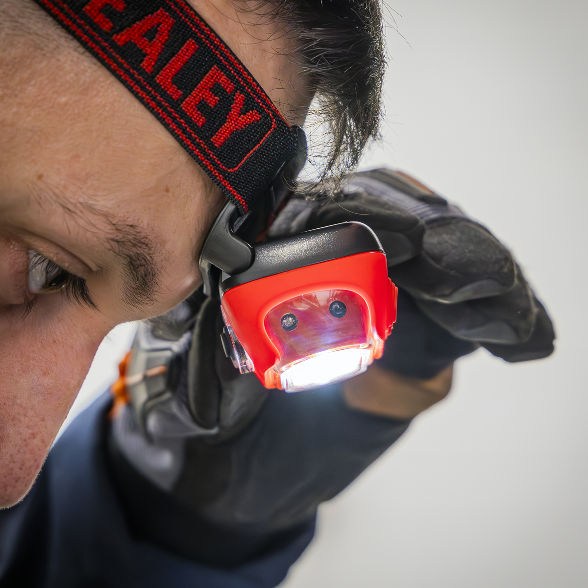 Sealey HT08RR Rechargeable Head Torch with Auto-Sensor 8W COB LED - Red