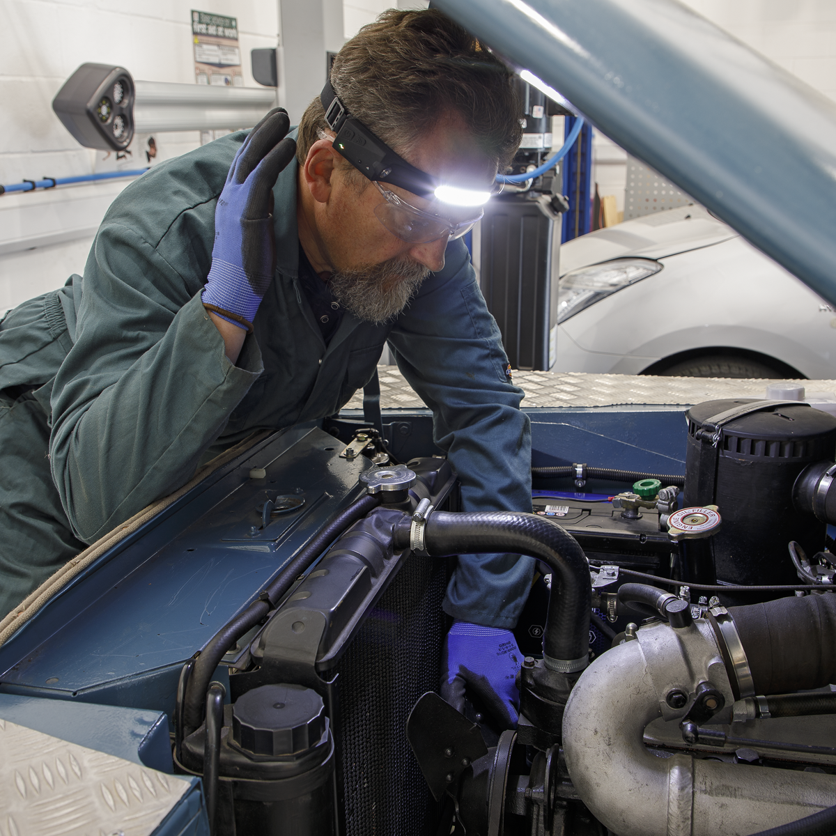 Sealey HT104R Rechargeable Head Torch with Auto-Sensor 5W COB & 3W LED