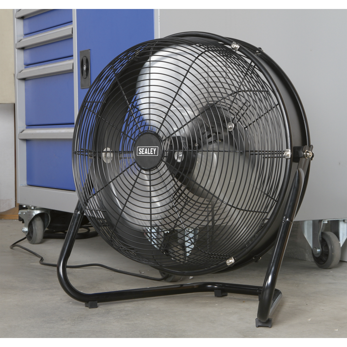 Sealey HVF18IS 18" Industrial High Velocity Floor Fan with Internal Oscillation 230V