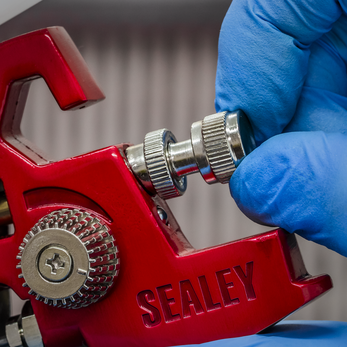 Sealey HVLP742 Workshop Series HVLP Gravity Feed Spray Gun 2mm Set-Up