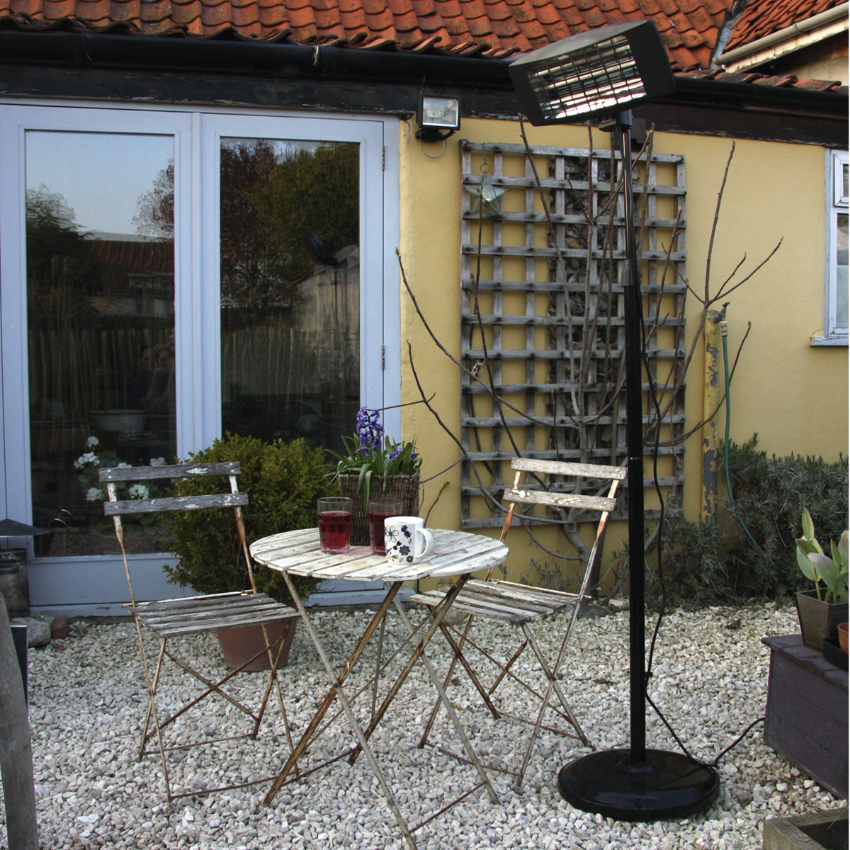 Sealey IFSH2003 Infrared Quartz Patio Heater with Telescopic Floor Stand 2000W/230V