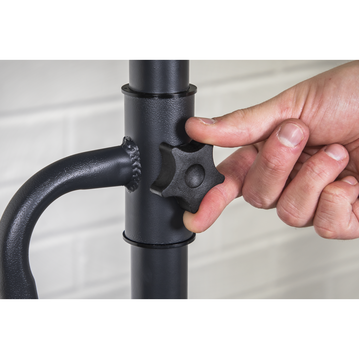 Sealey IR28CT Infrared Quartz Heater with Tripod Stand 1.4/2.8kW/230V