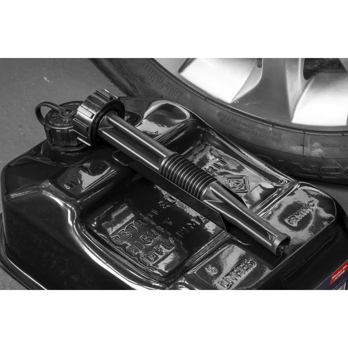 Sealey JC5RB Jerry Can 5L - Black