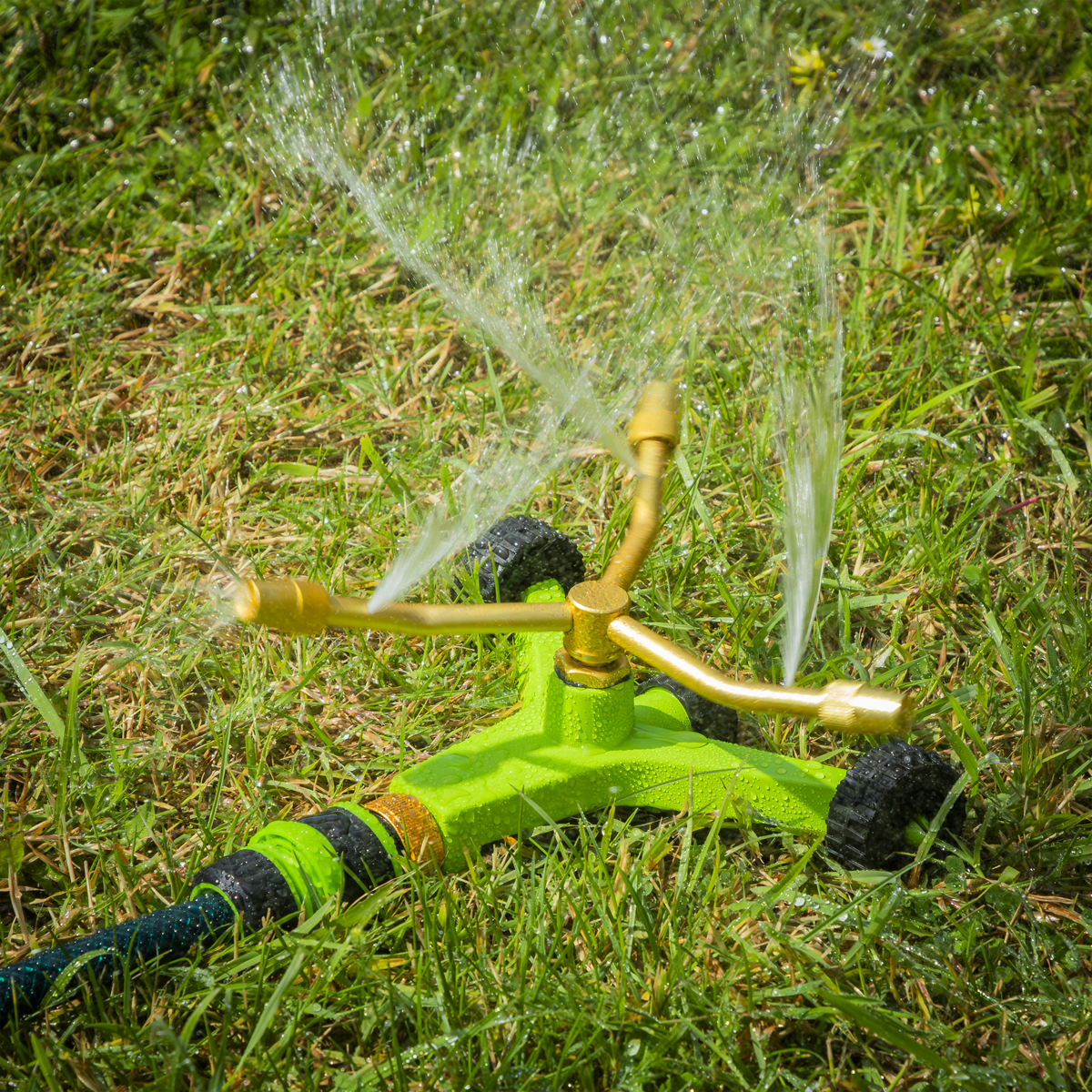 Sealey JS2032 3-Arm Brass Sprinkler with Metal Wheeled Base