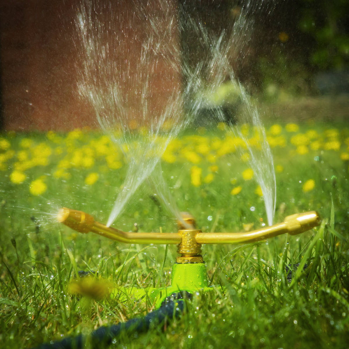 Sealey JS2032 3-Arm Brass Sprinkler with Metal Wheeled Base