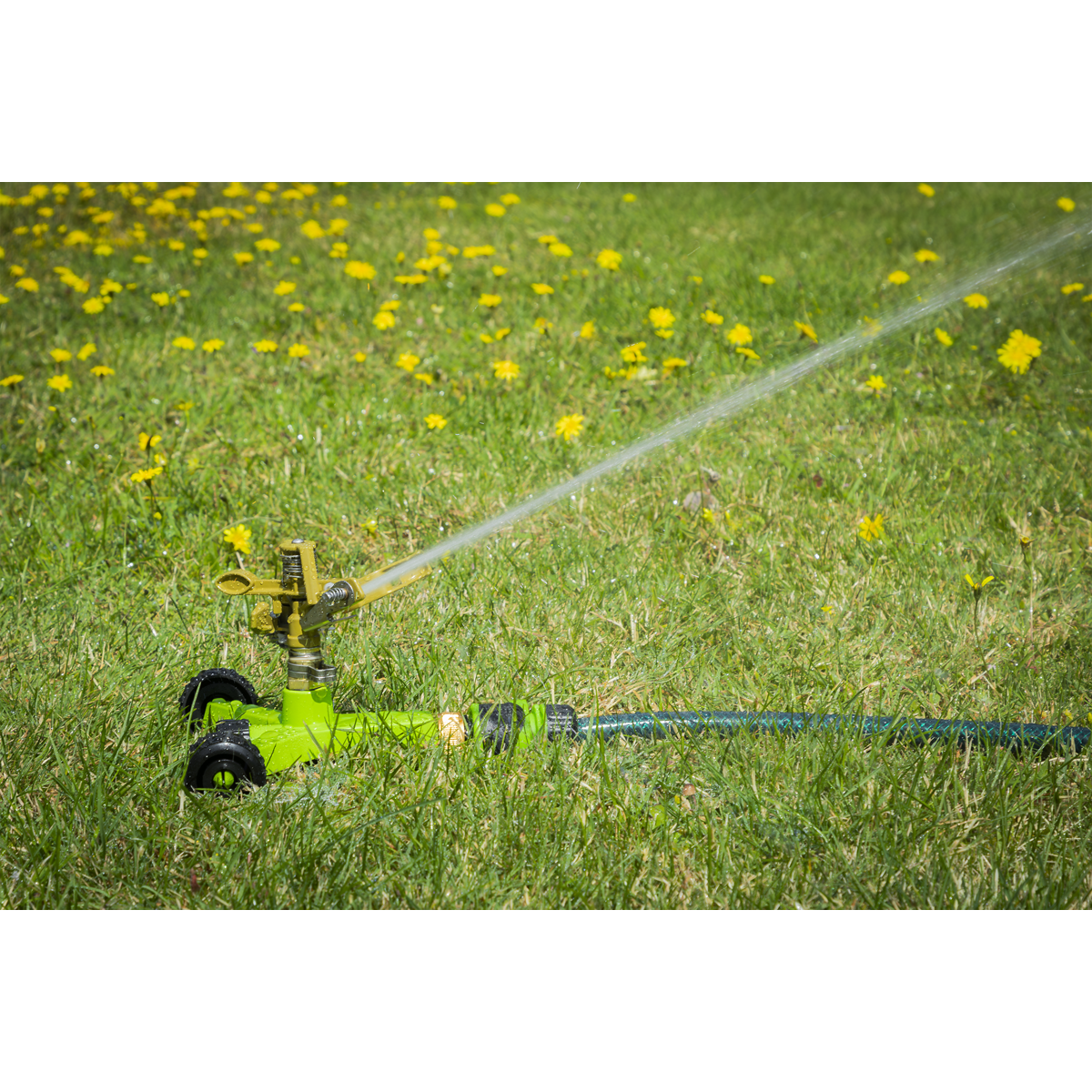 Sealey JS2034 Pulsating Sprinkler with Metal Wheeled Base