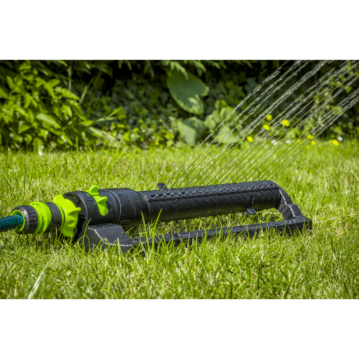 Sealey JS2131 Oscillating Water Sprinkler with 18 Nozzles