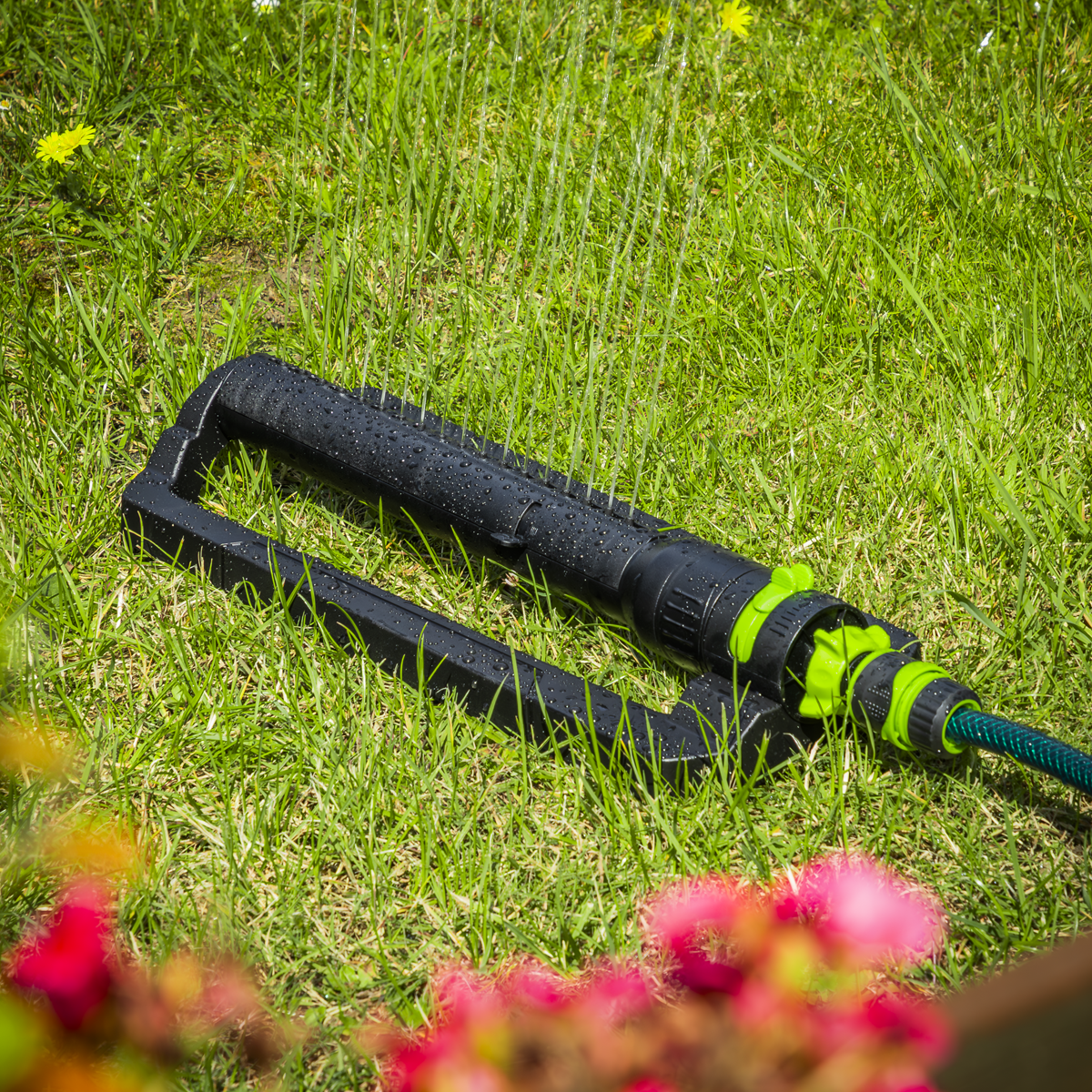 Sealey JS2131 Oscillating Water Sprinkler with 18 Nozzles