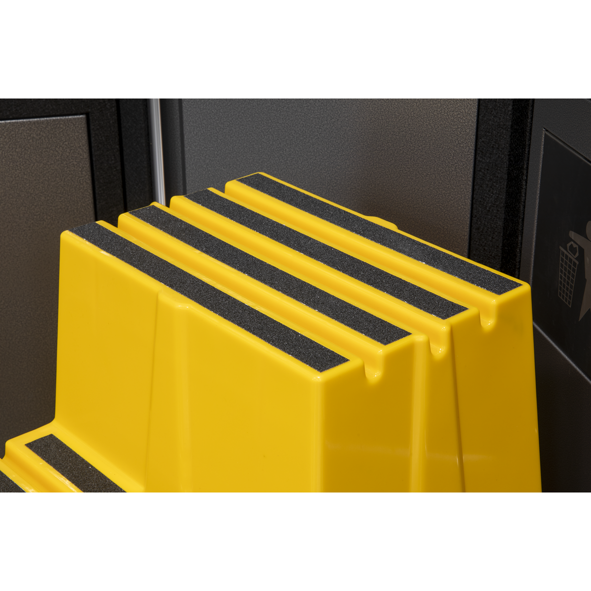 Sealey KS7 Heavy-Duty 3-Step Safety Steps with Anti-Slip Treads 150kg Capacity, Yellow - EN 14183