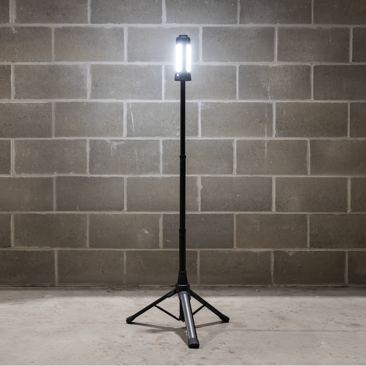 Sealey LED240 Rechargeable Flexible Floodlight with Tripod 24W COB LED & 5W SMD LED