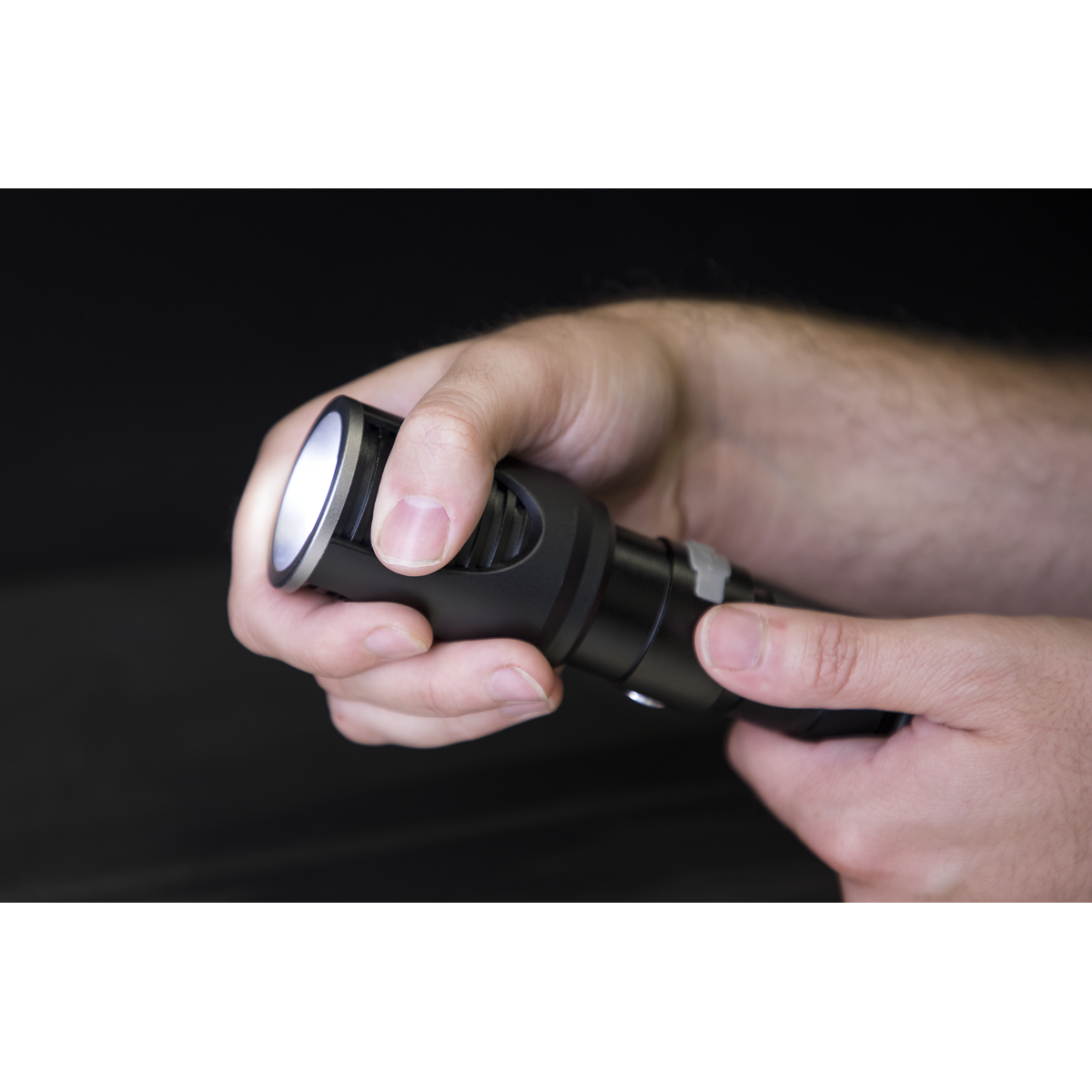 Sealey LED4493 Rechargeable Aluminium Torch with Adjustable Focus 20W SMD LED