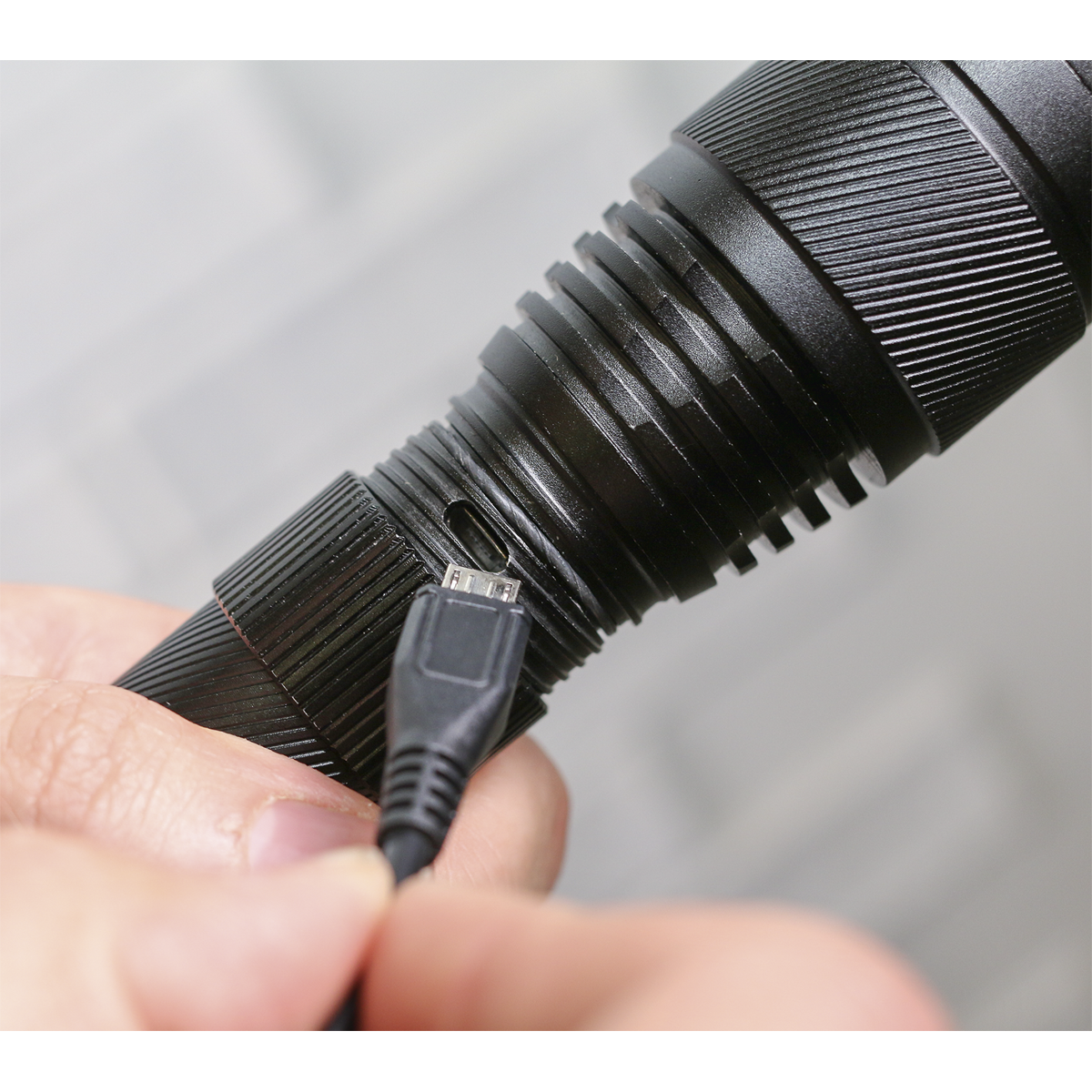 Sealey LED449 Rechargeable Aluminium Torch with Adjustable Focus 10W SMD LED