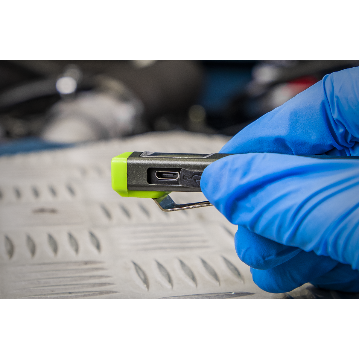 Sealey LED500SB Rechargeable Mini Super Beam Aluminium Pocket Light 3W COB LED