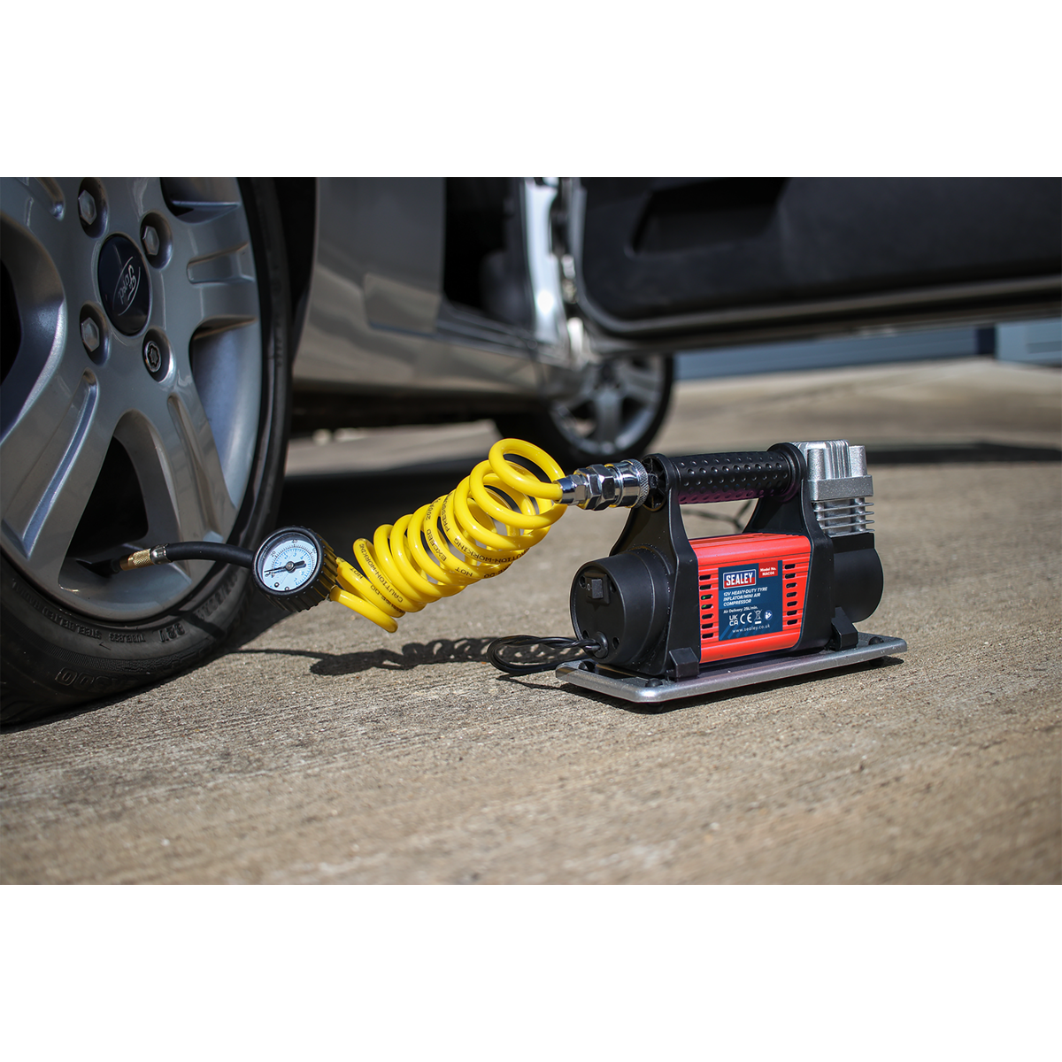 Sealey MAC04 Heavy-Duty Tyre Inflator/Mini Air Compressor 12V