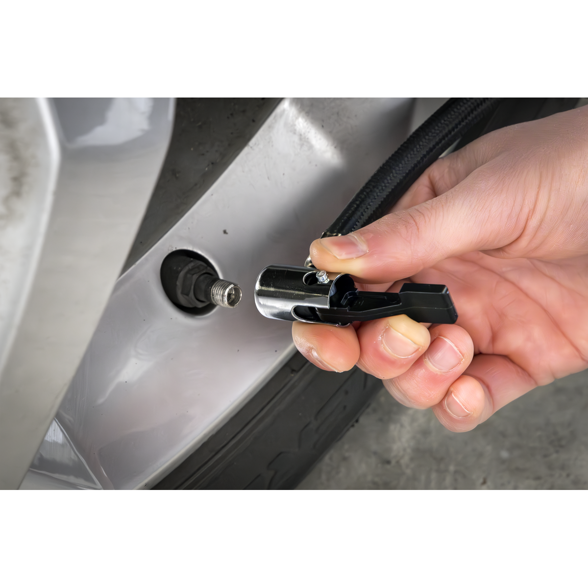 Sealey MAC12D Tyre Inflator with Worklight 12V