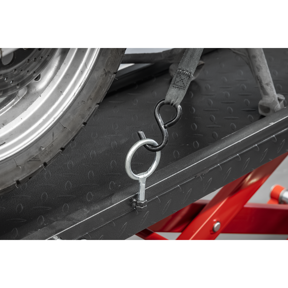 Sealey MC550 Hydraulic Motorcycle Lift 450kg Capacity