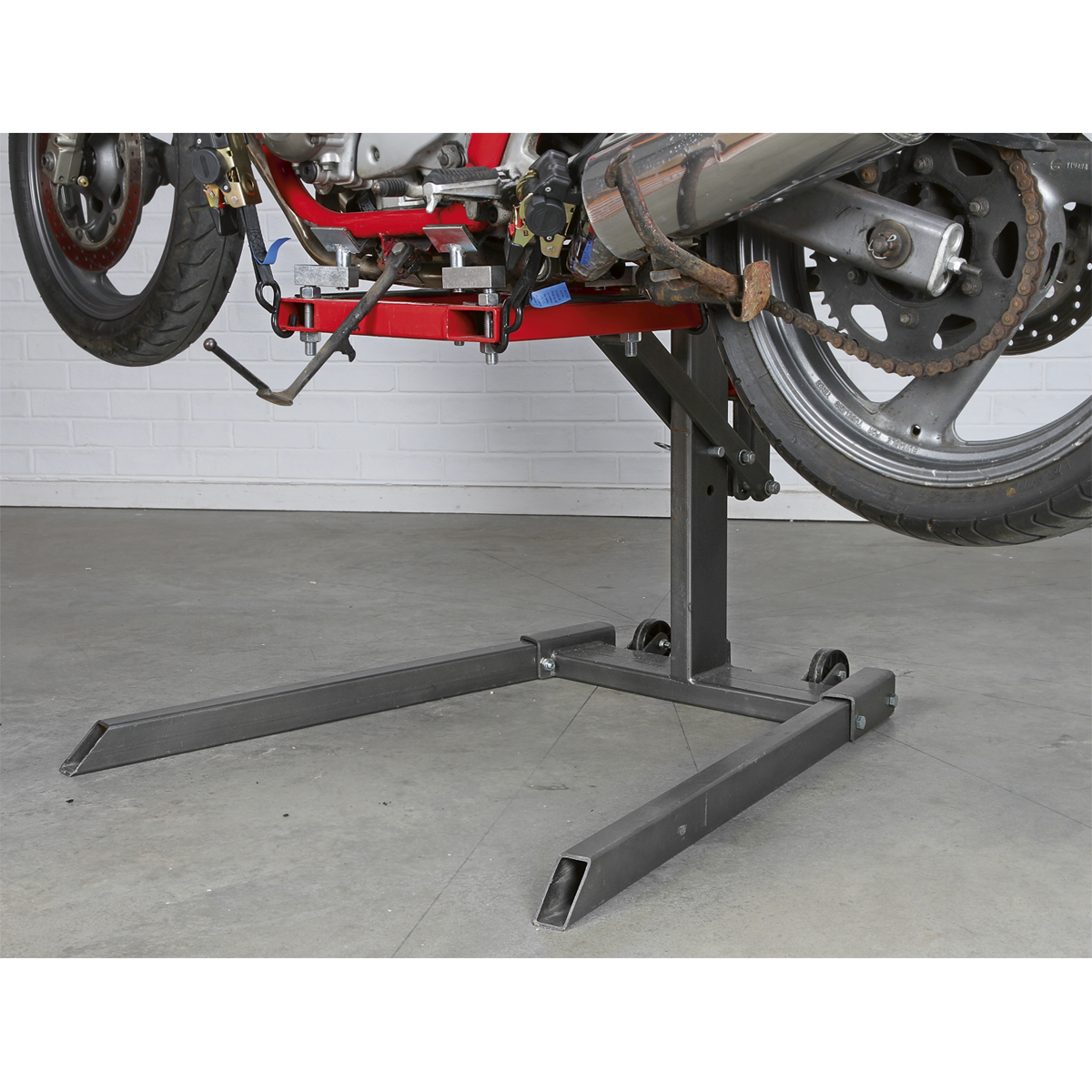Sealey MCL500 Single Post Hydraulic Portable Motorcycle Lift 450kg Capacity