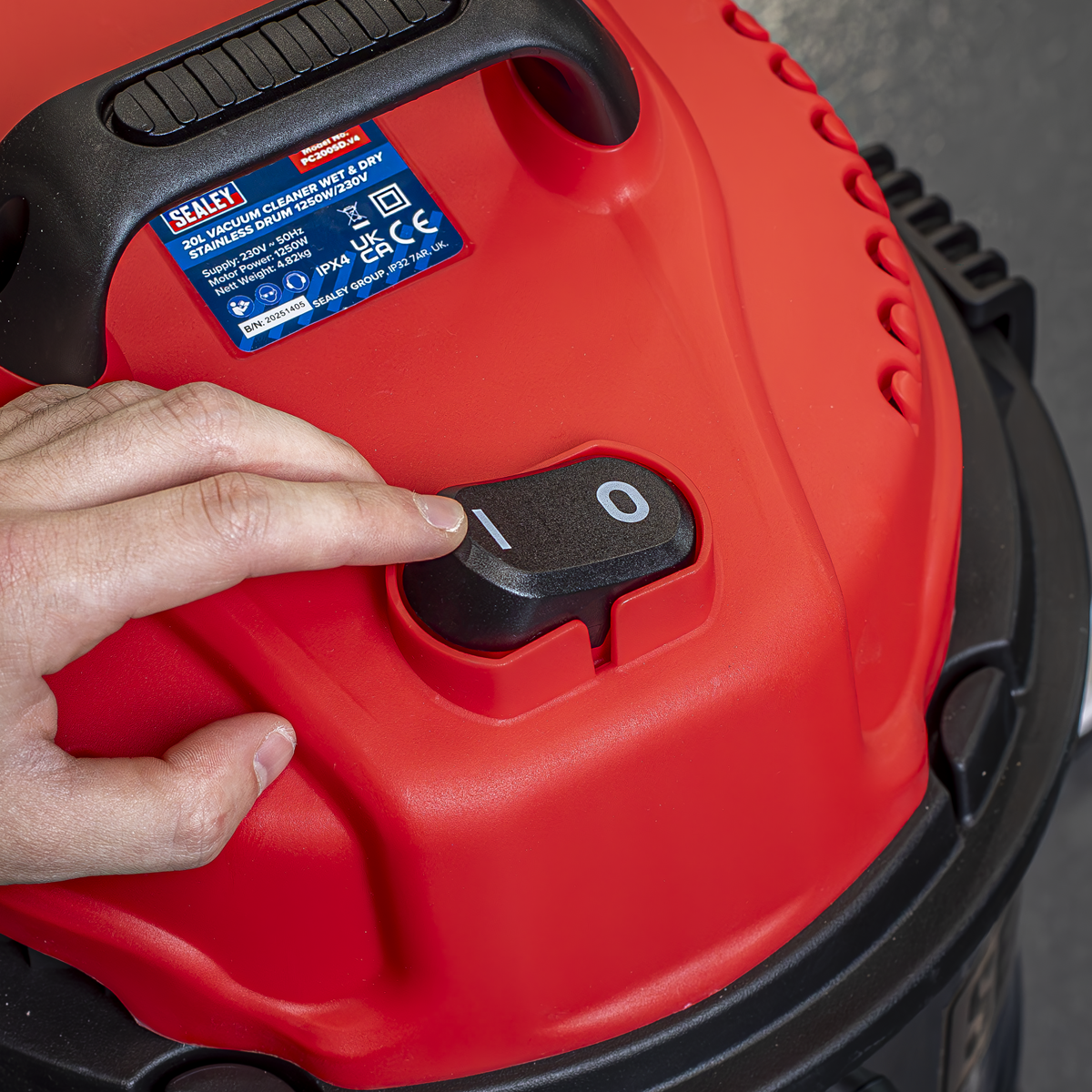 Sealey PC200SD 20L Vacuum Cleaner Wet & Dry Stainless Drum 1250W/230V