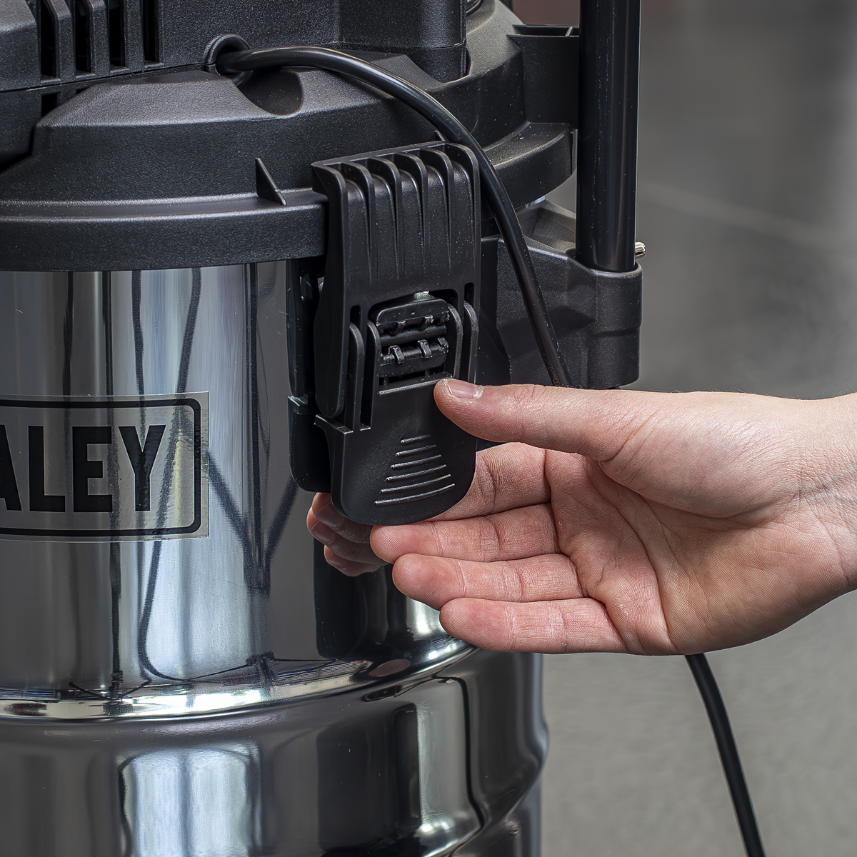 Sealey PC300SD 30L Vacuum Cleaner Wet & Dry with Stainless Steel Drum & Detachable Leaf Blower 1200W/230V