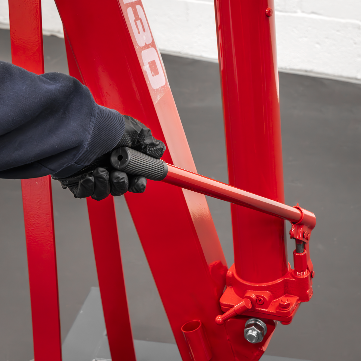 Sealey PH30 Fixed Frame Engine Crane with Extendable Legs 3 Tonne