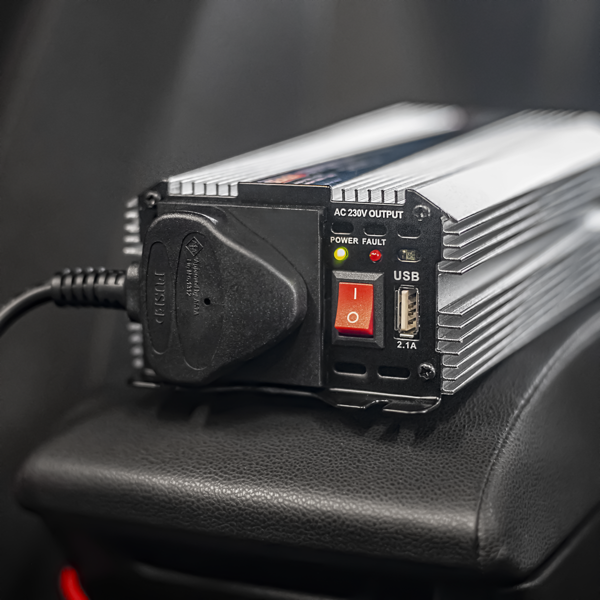 Sealey PI500 Modified Sine Wave Power Inverter 500W 12V DC - 230V ~ 50Hz