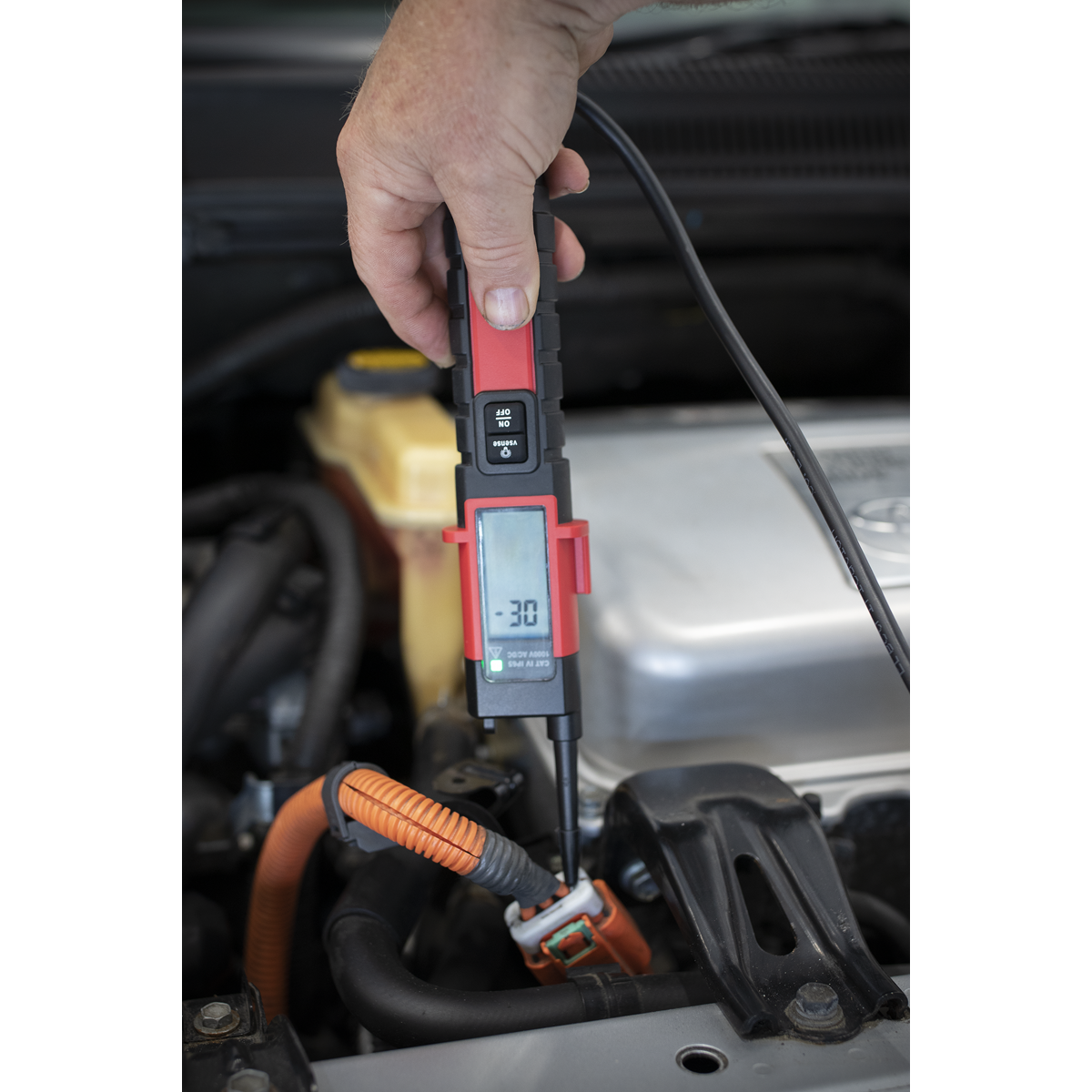 Sealey PPHY High Voltage CAT IV Tester for Hybrid/Electric Vehicles 1000V